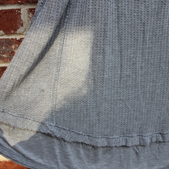 Free People Catalina V-neck thermal Sweatshirt - Picture 2 of 4